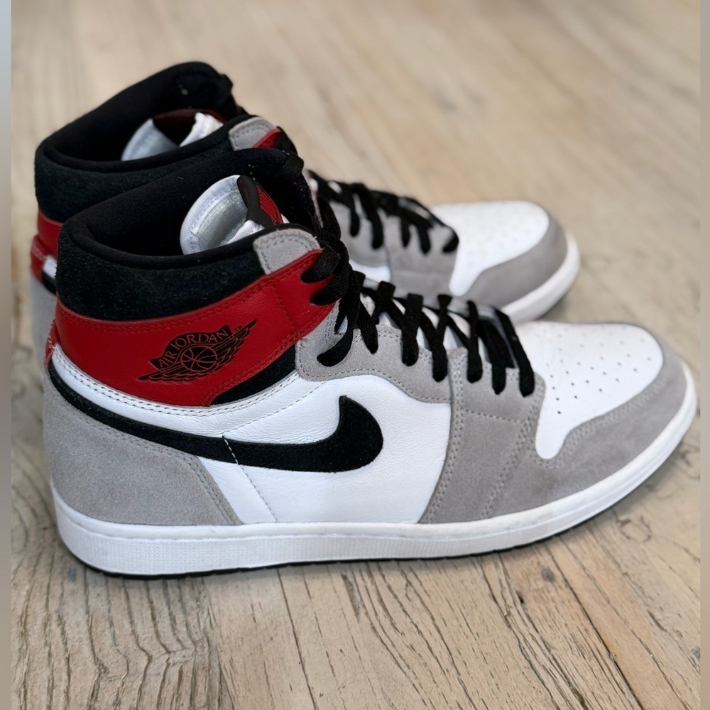 Men’s Nike Air Jordan 1 Retro High in light smoke and gray size 11 - Picture 5 of 13